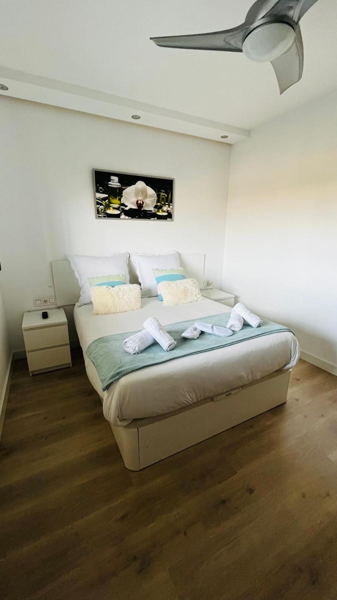 Atico Con Piscina Y Vistas Al Mar Habitat Litoral Lägenhet Málaga Exteriör bild